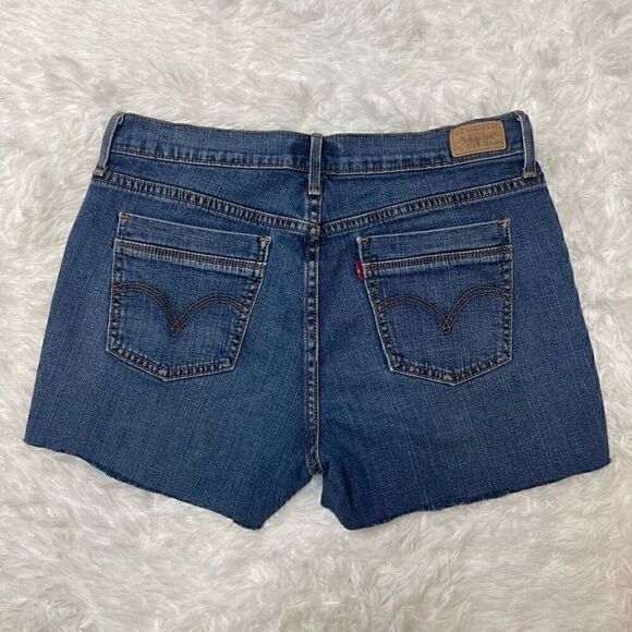 Vintage Levis 515 Bermuda Shorts Jeans Cut Off Raw Hem Womens Size 6 - Picture 9 of 10